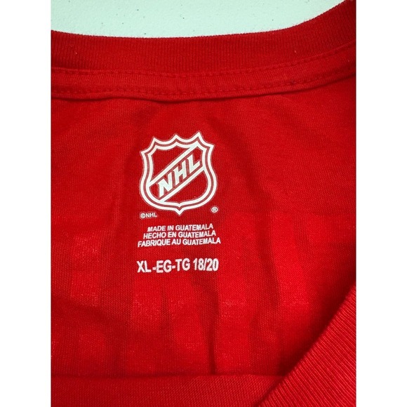 NHL Chicago Blackhawks Bedard 98 Hockey T-Shirt Red XL - Picture 3 of 4